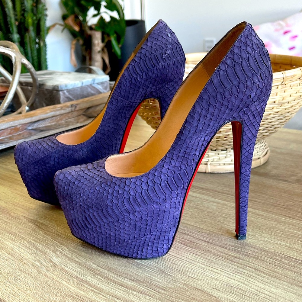Authentic Rare Christian Louboutin Purple Python Daffodile Platform Heels / 36.5